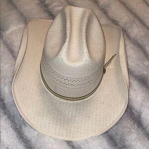 Classic Women's Straw Cowboy Hat in Natural